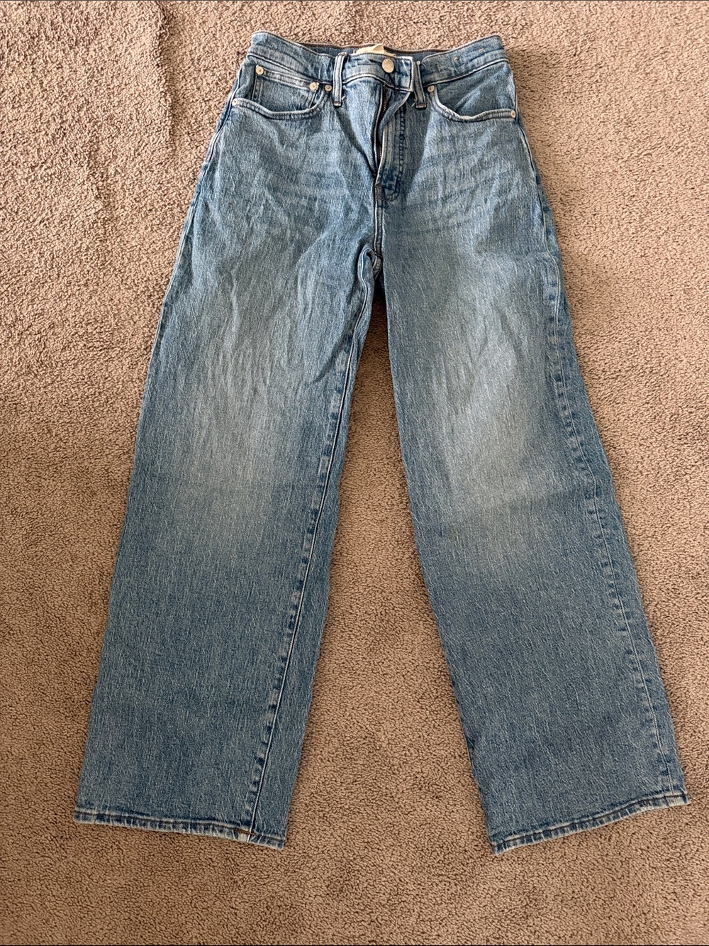 Classic Straight-Leg Jeans - Light Blue